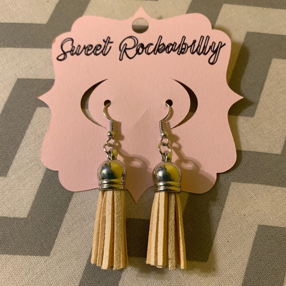 Cream/Tan Tassel Earrings